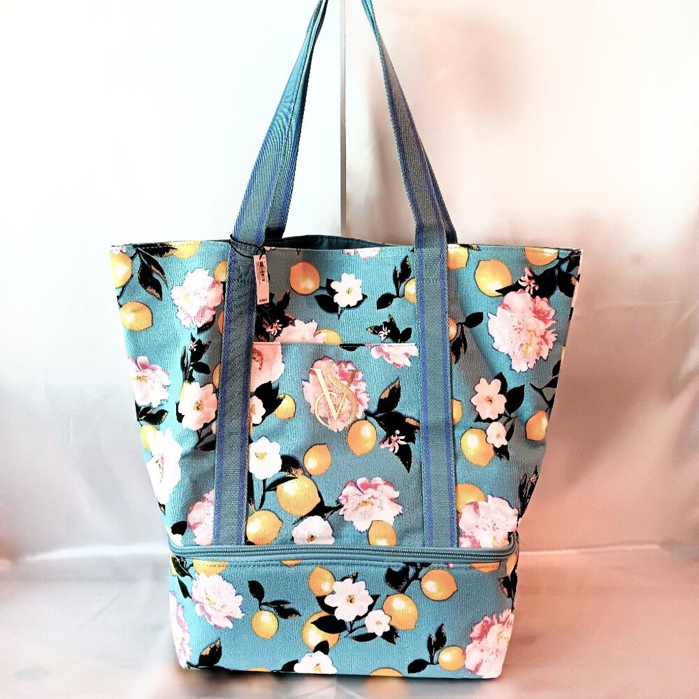 NWT💥VICTORIA SECRET LARGE LUNCH TOTE w/Bottom Storage Compartment  Light Blue